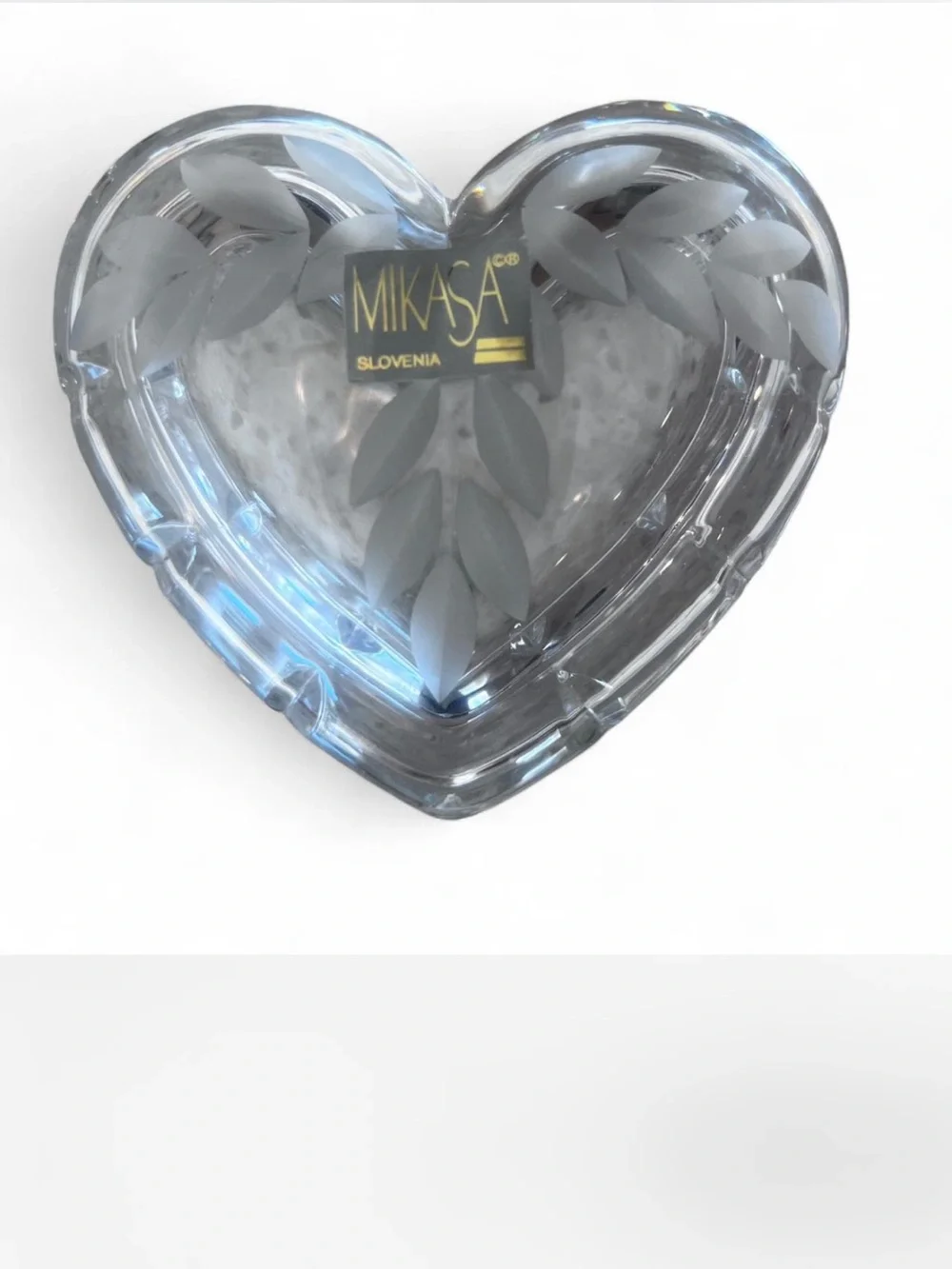 Vintage Mikasa Crystal Heart trinket box !!